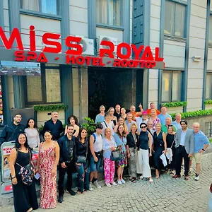Miss Royal & *** Provincia di Istanbul